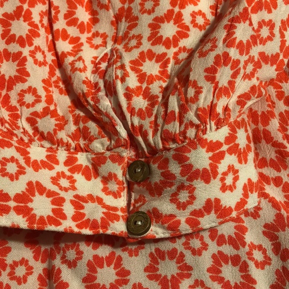 3/4 length sleeve button up shirt. - Picture 2 of 6